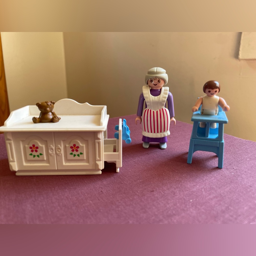 Playmobil Baby's Room set - Picture 2 of 3